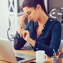 Are you Stressed at Work? Understanding the Symptoms, and How to Naturally Combat them